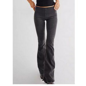 New with tags- Free People flare penny pants in black